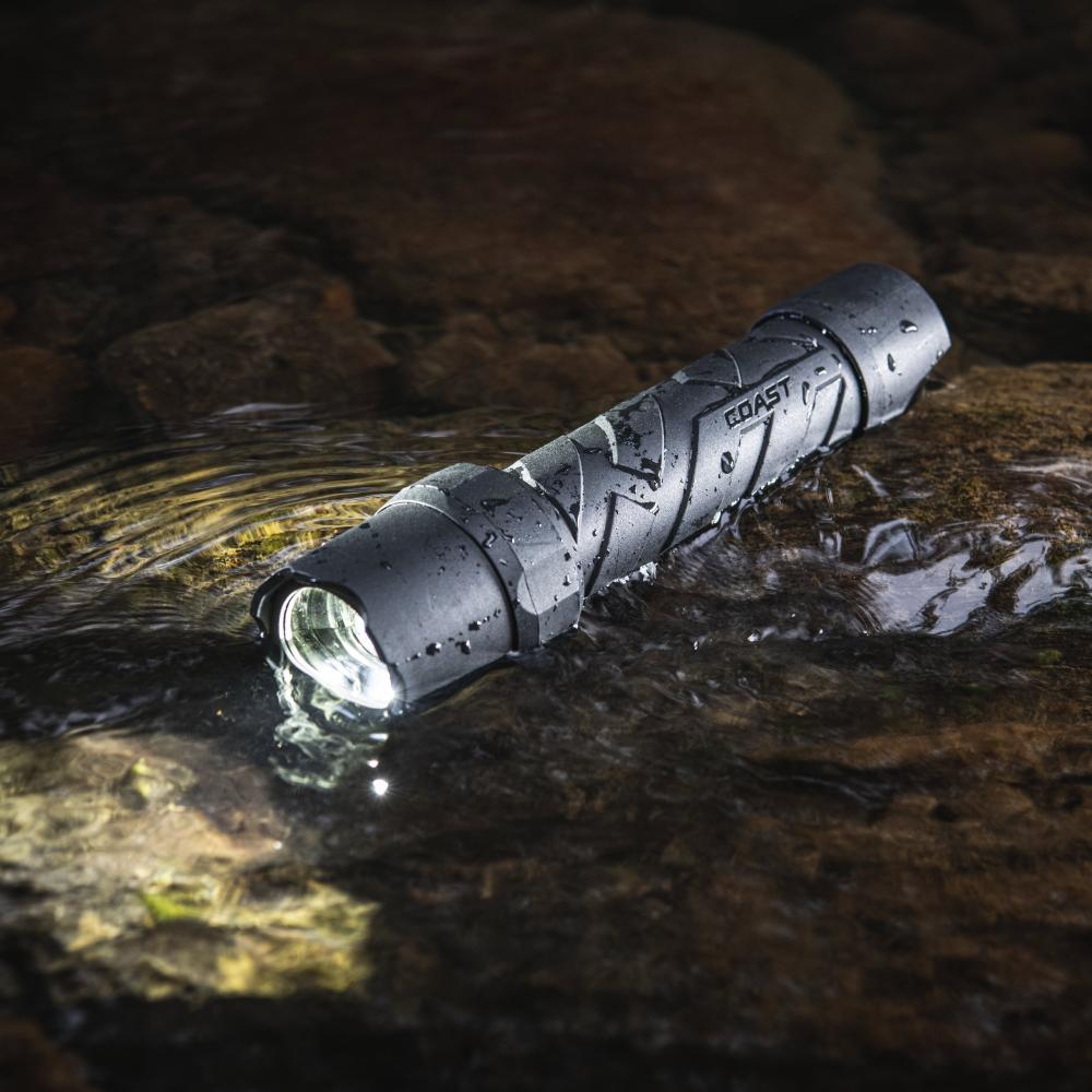 Polysteel 600 LED Flashlight