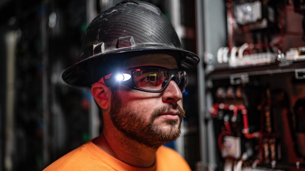 SPG500 Rechargeable Lighted Safety Glass